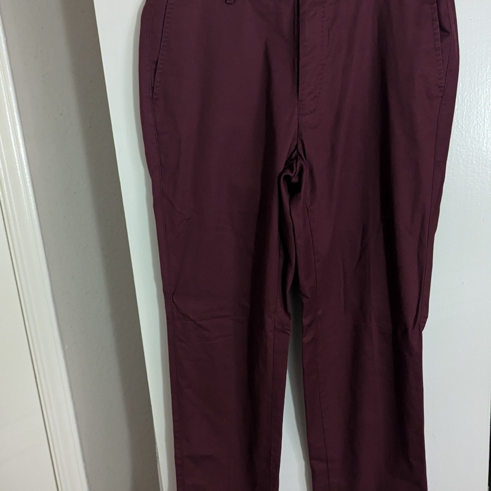 Chino - Picture 2 of 2